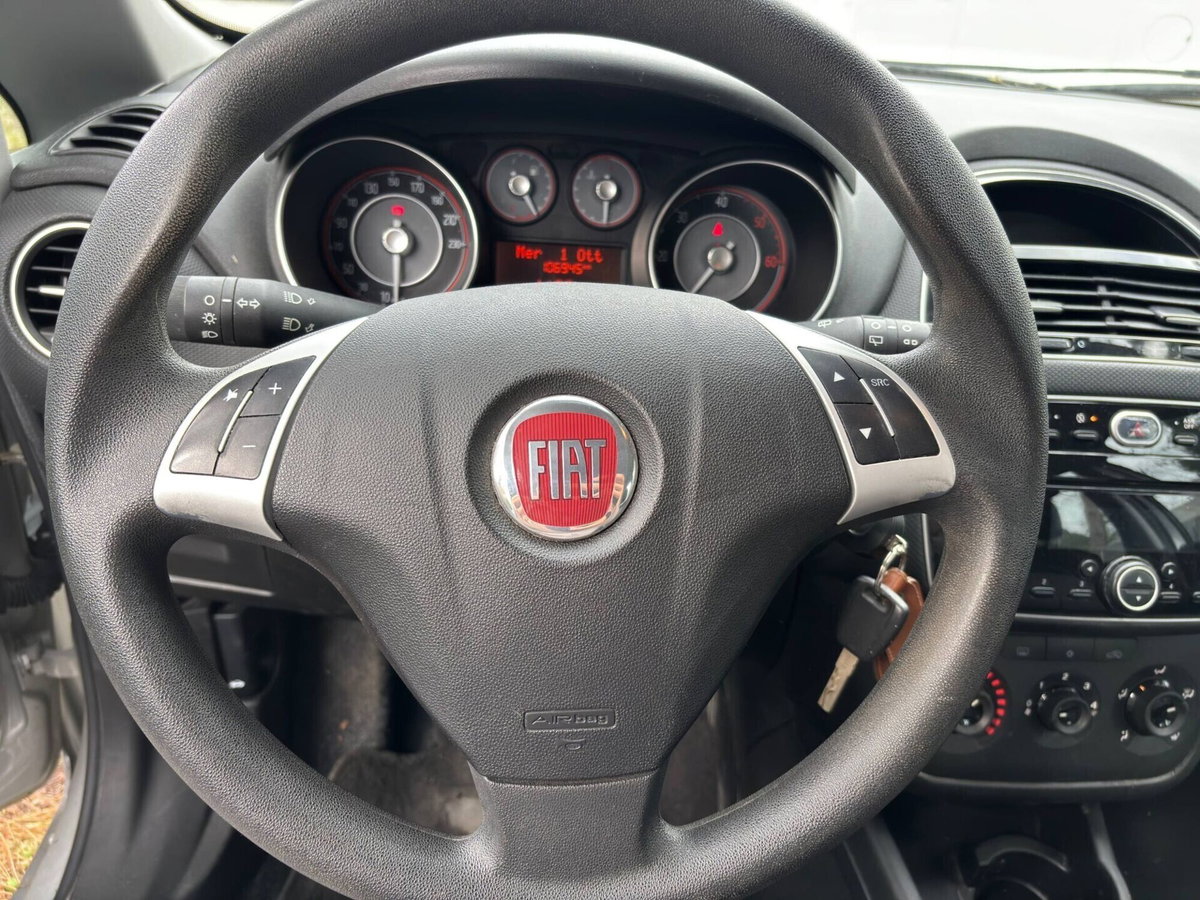 Fiat Punto 1.3 MJT II S&S 95 CV 5 porte Street (9)
