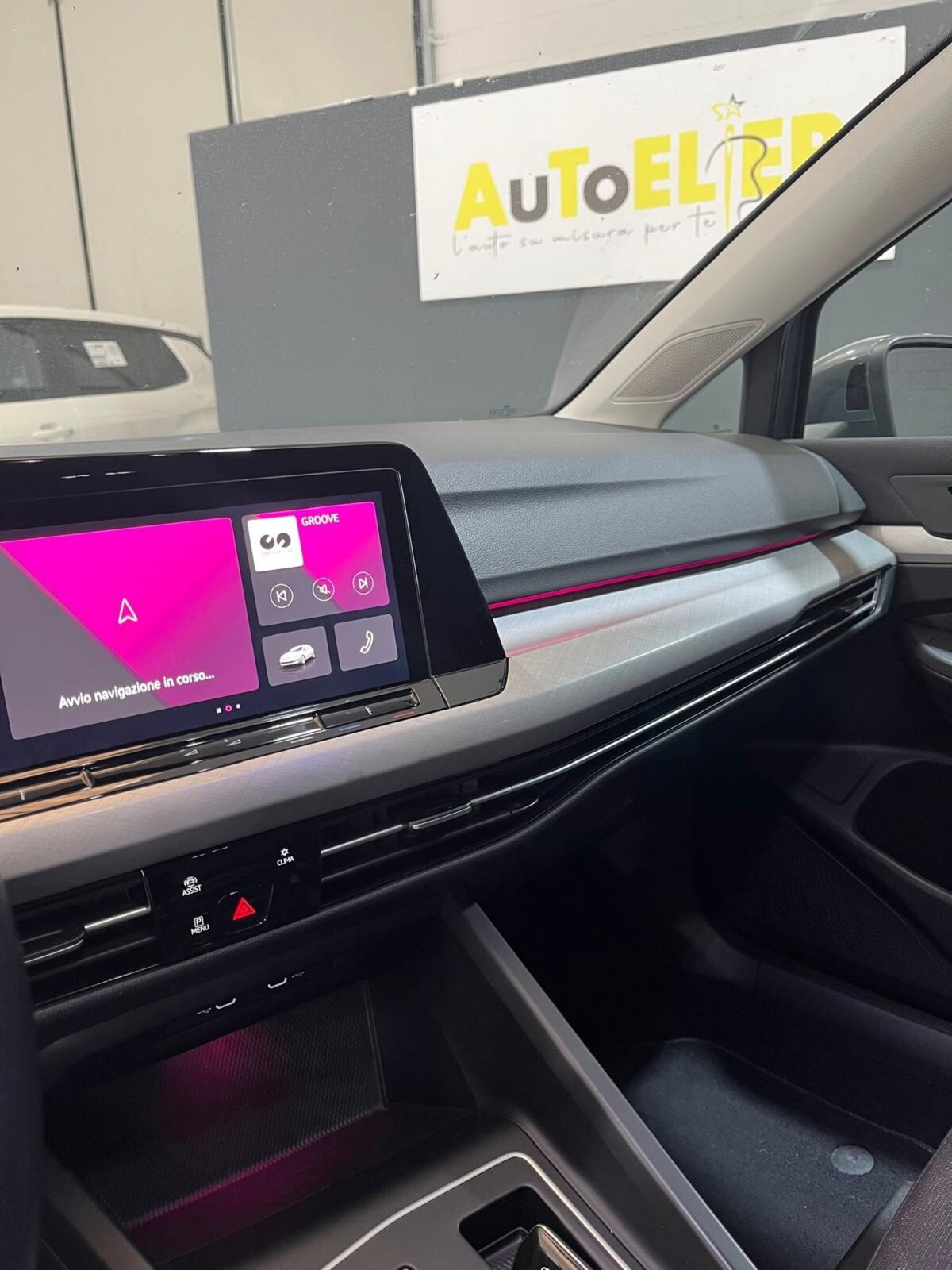 Volkswagen Golf 1.0 eTSI EVO DSG Life (19)