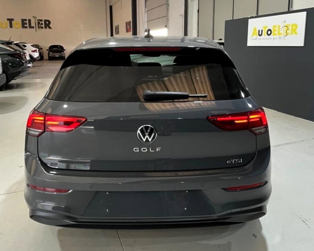 Volkswagen Golf 1.0 eTSI EVO DSG Life (8)