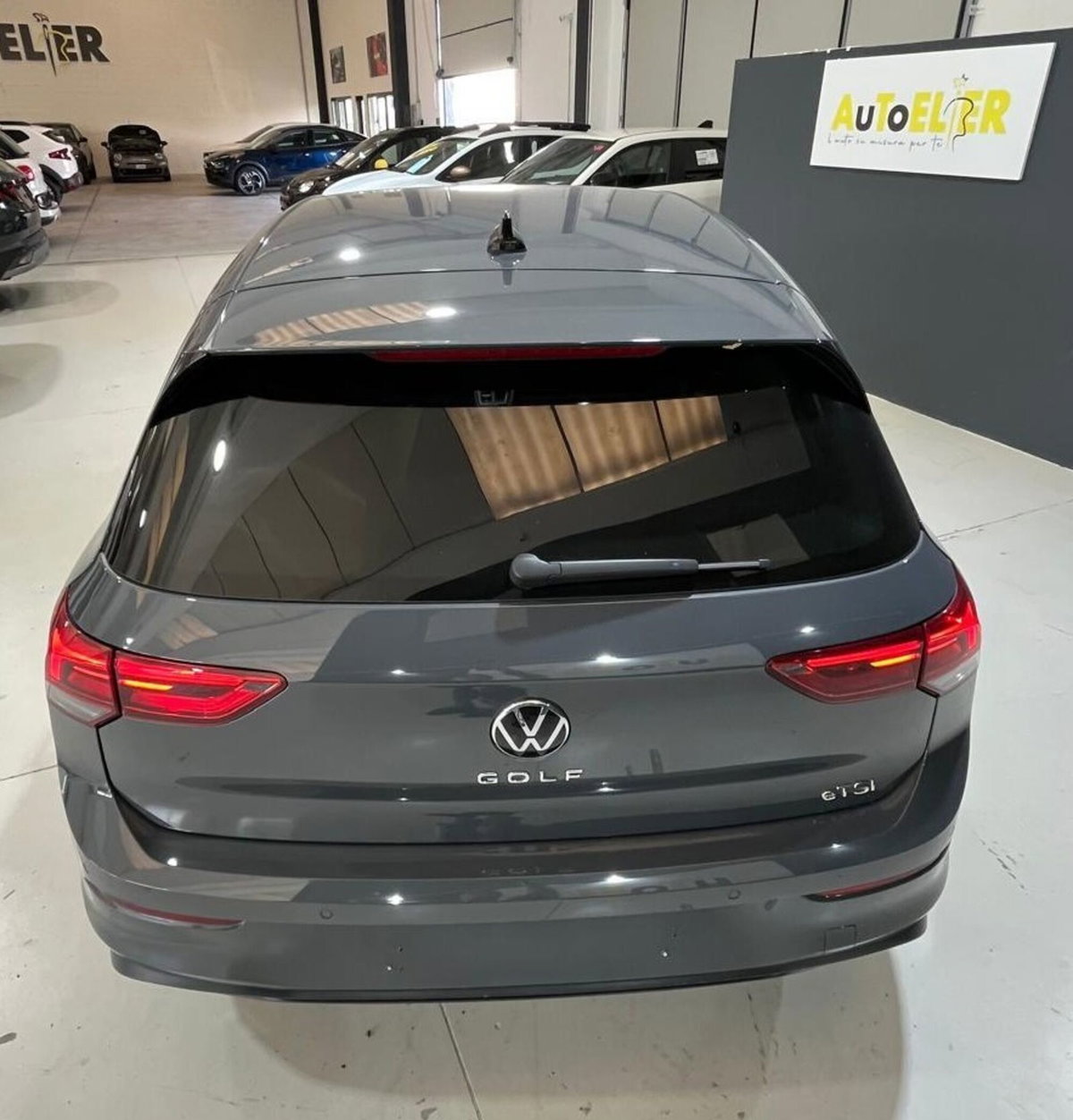 Volkswagen Golf 1.0 eTSI EVO DSG Life (9)