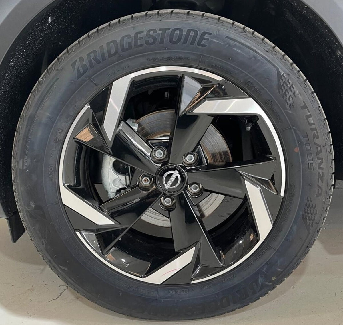 Nissan Juke 1.0 dig-t N-Connecta 114cv (10)
