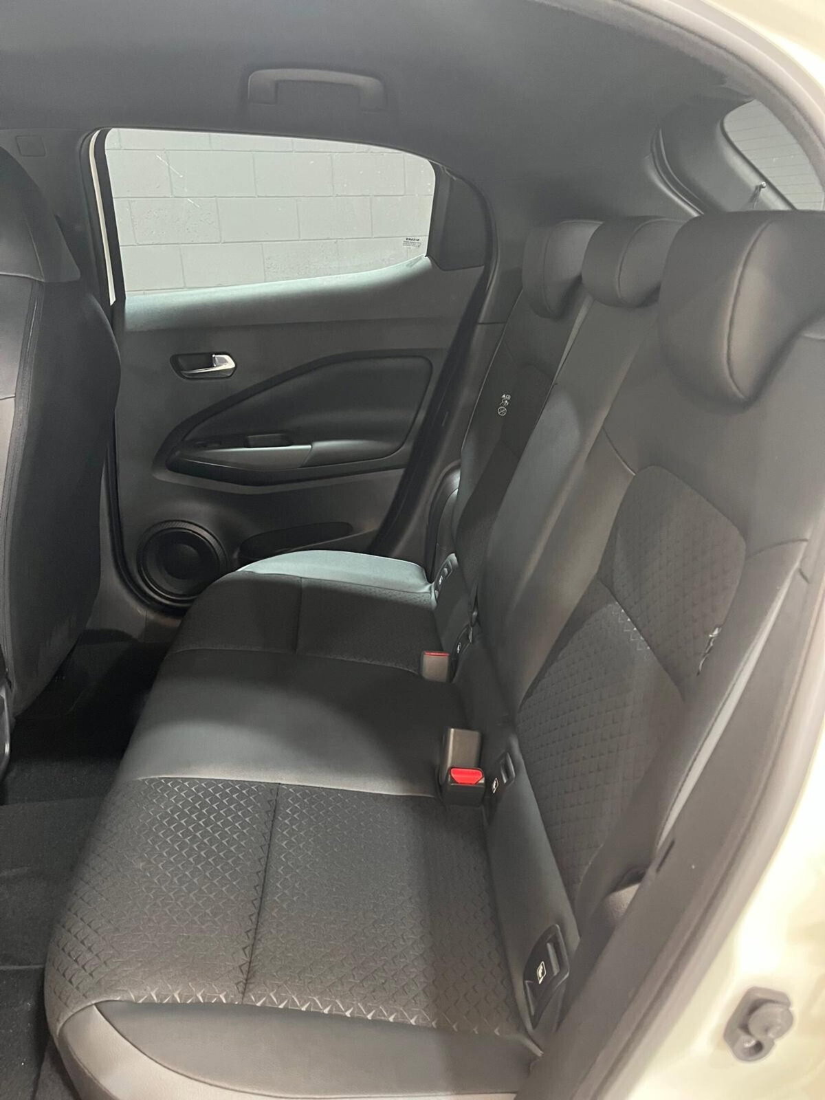 Nissan Juke 1.0 dig-t N-Connecta 114cv (18)