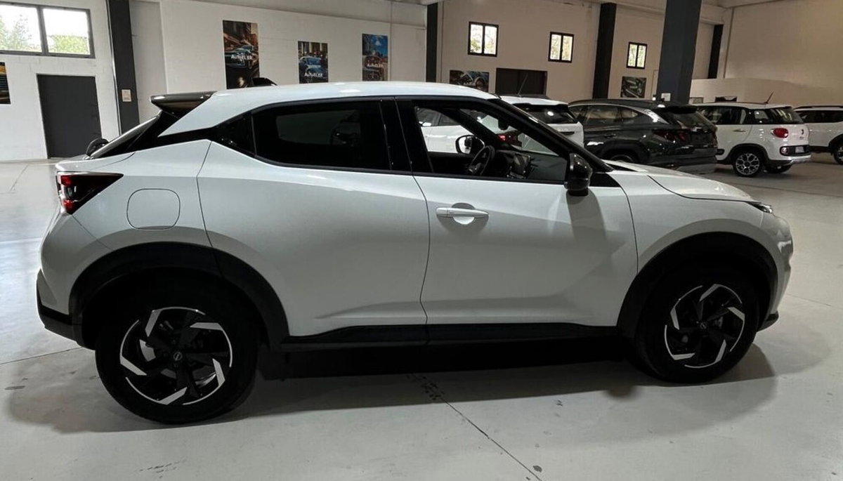 Nissan Juke 1.0 dig-t N-Connecta 114cv (6)