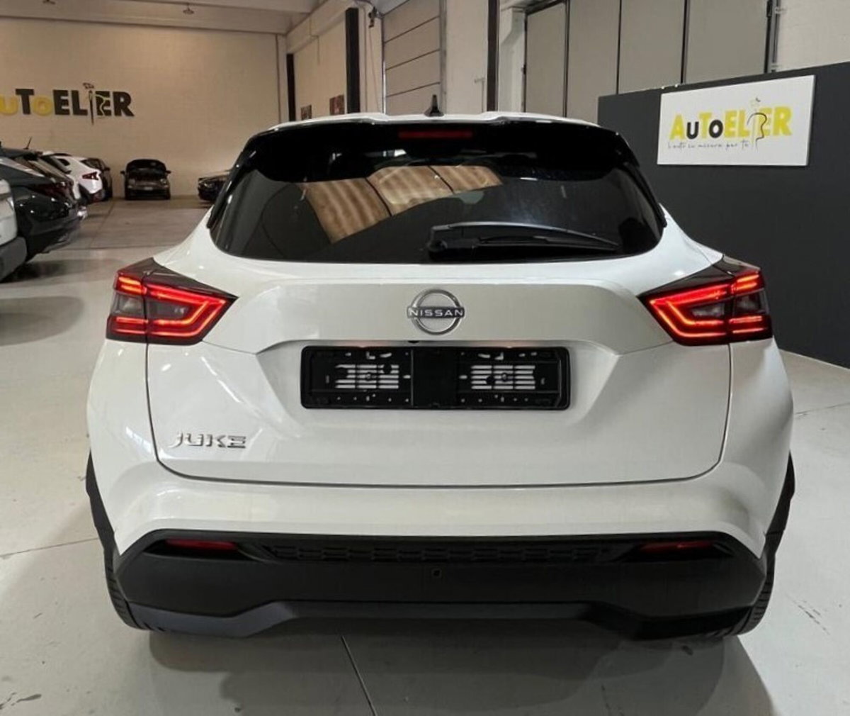 Nissan Juke 1.0 dig-t N-Connecta 114cv (8)