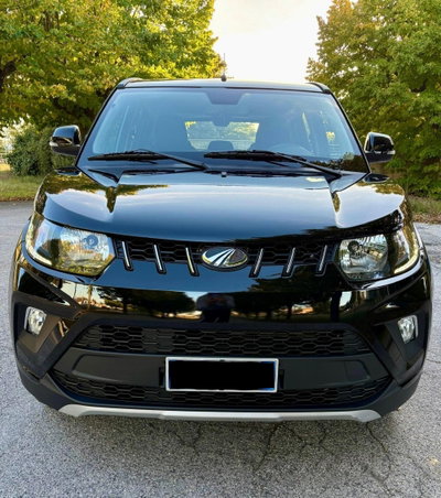 Mahindra KUV100 1.2 K8 (2)