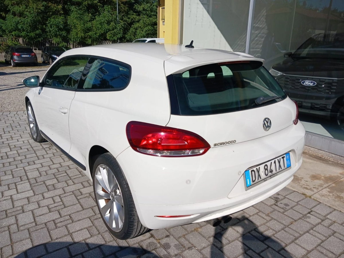 Volkswagen Scirocco 1.4 TSI 160CV (3)
