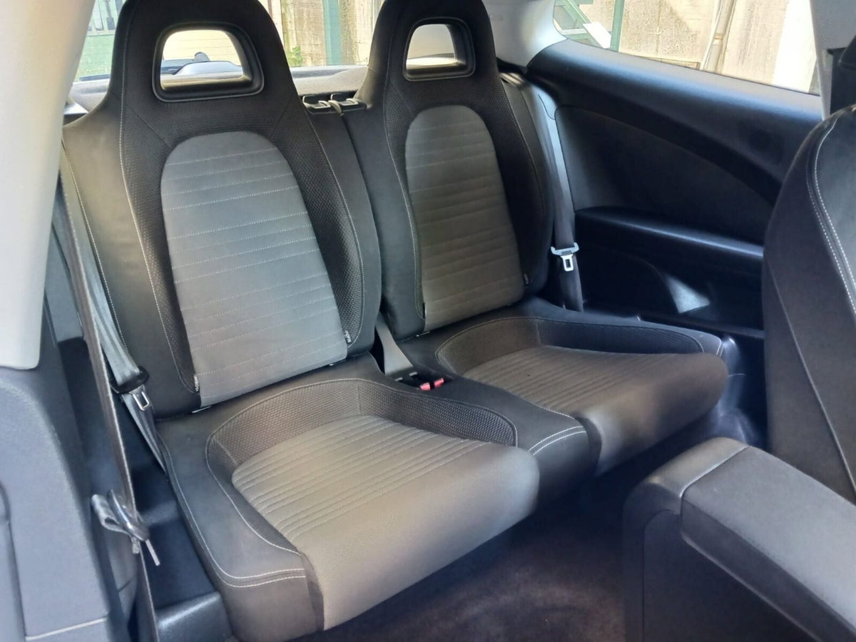 Volkswagen Scirocco 1.4 TSI 160CV (8)