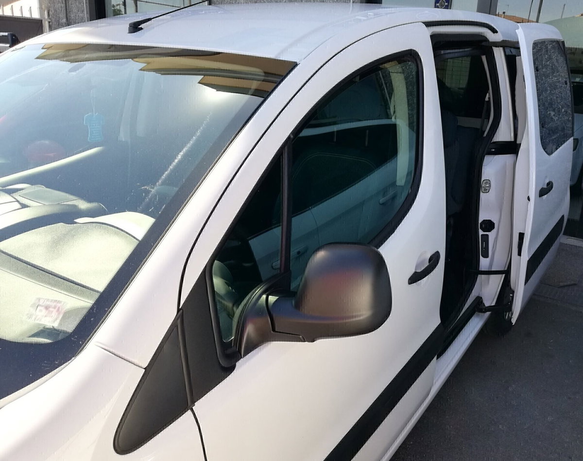 Citroen Berlingo Multispace BlueHDi 120 S&S Feel (13)