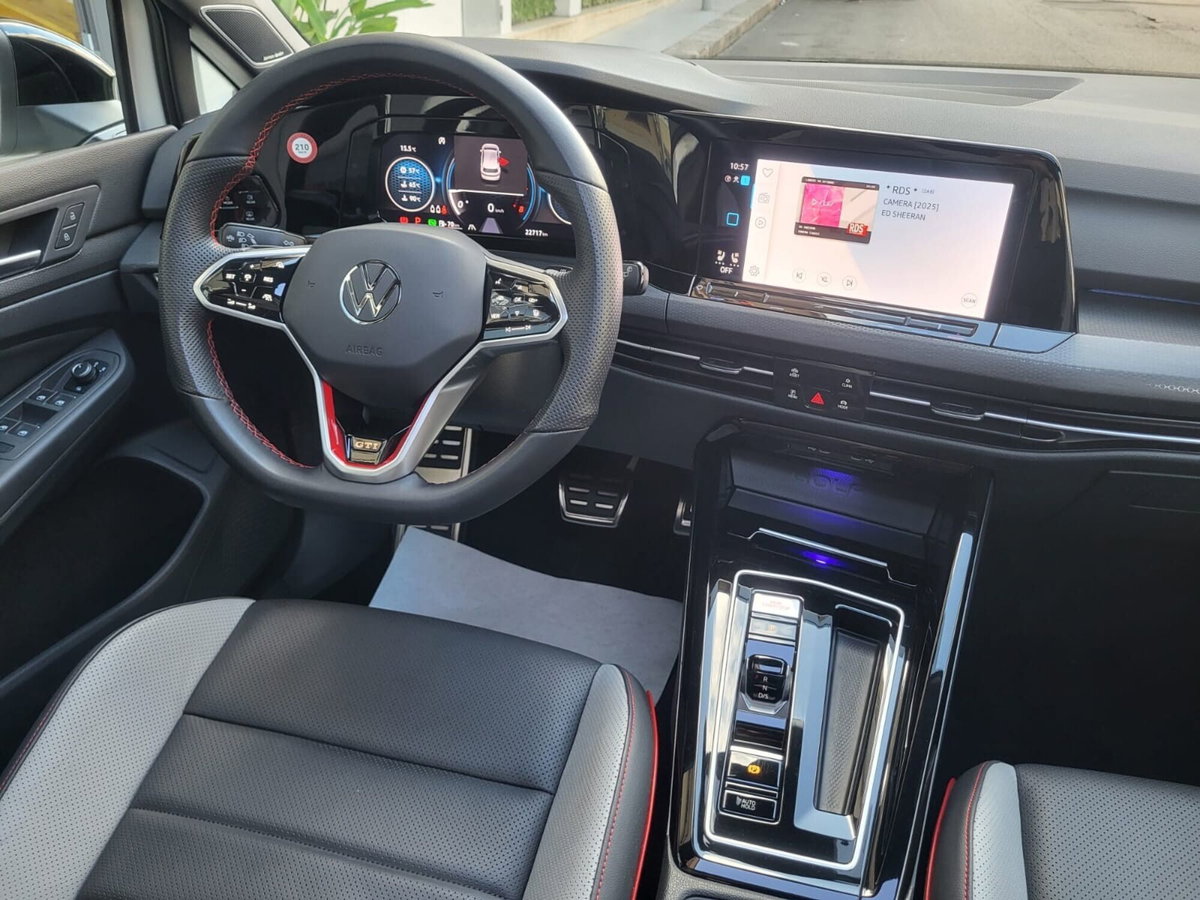 Volkswagen Golf 2.0 TSI GTI DSG (17)