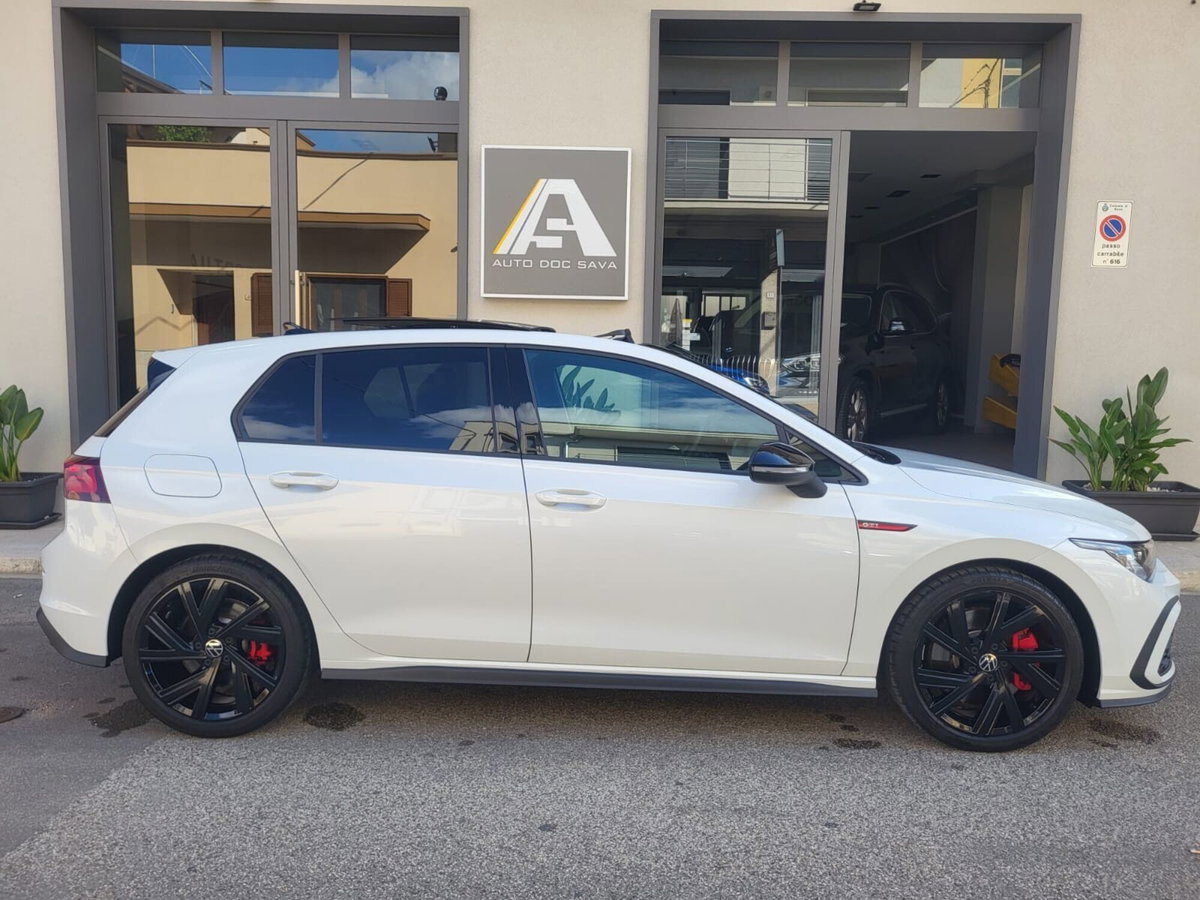Volkswagen Golf 2.0 TSI GTI DSG (2)