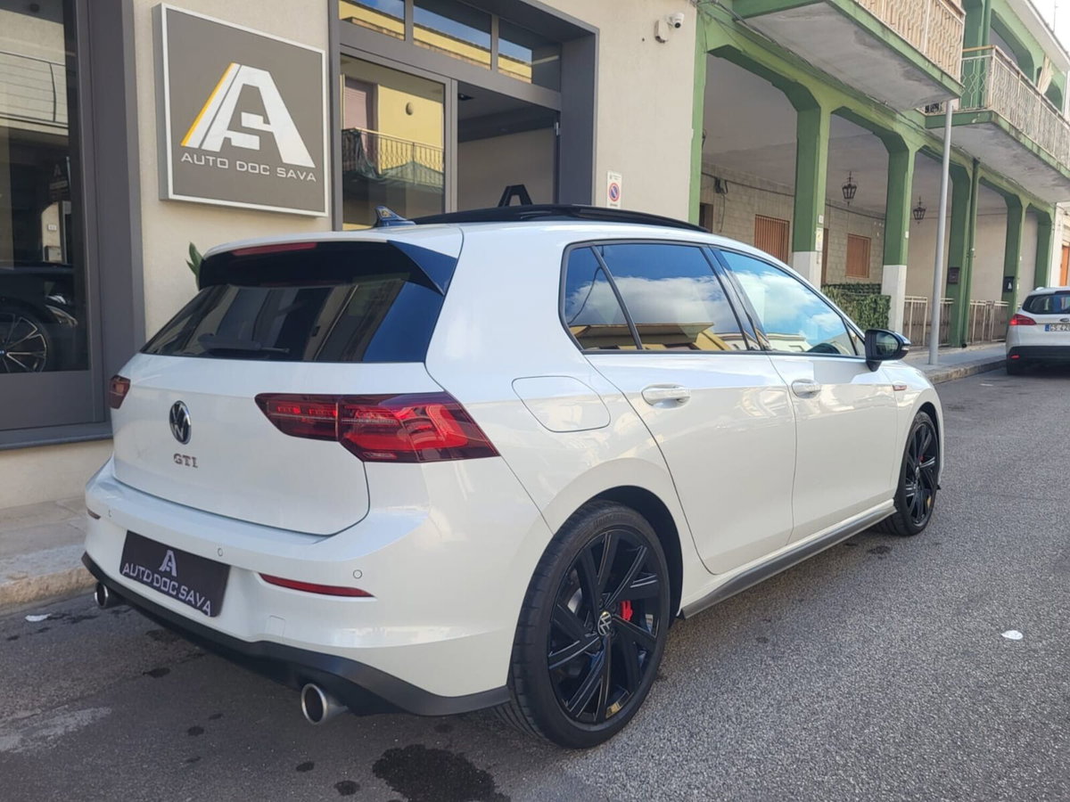 Volkswagen Golf 2.0 TSI GTI DSG (6)