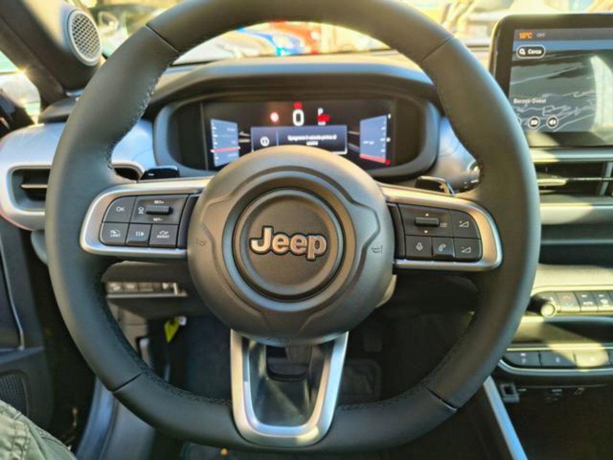 Jeep Avenger 1.2 turbo e-hybrid mhev The North Face 4xe 145cv edct6 (9)