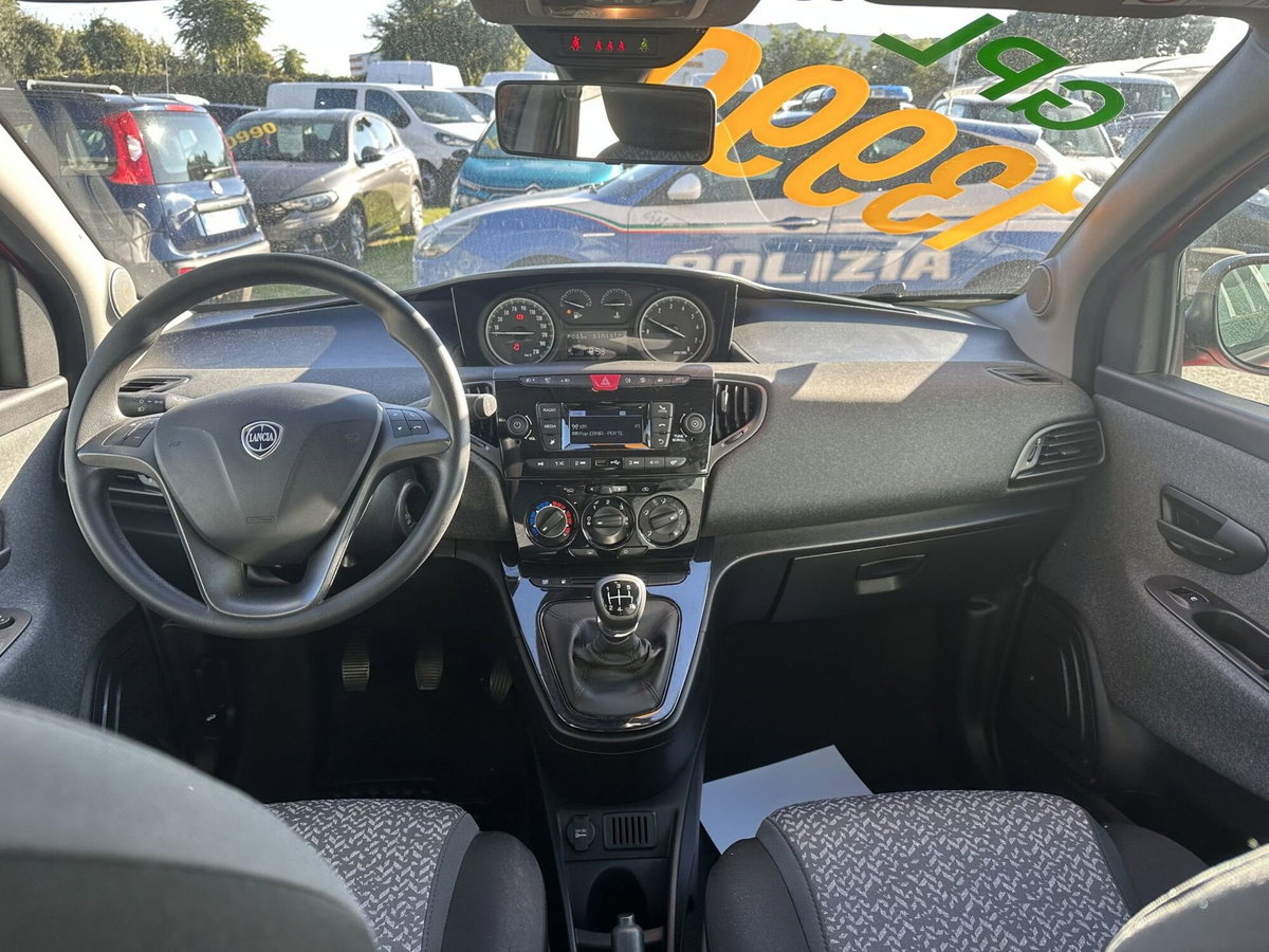 Lancia Ypsilon 1.2 69 CV 5 porte GPL Silver Plus (10)