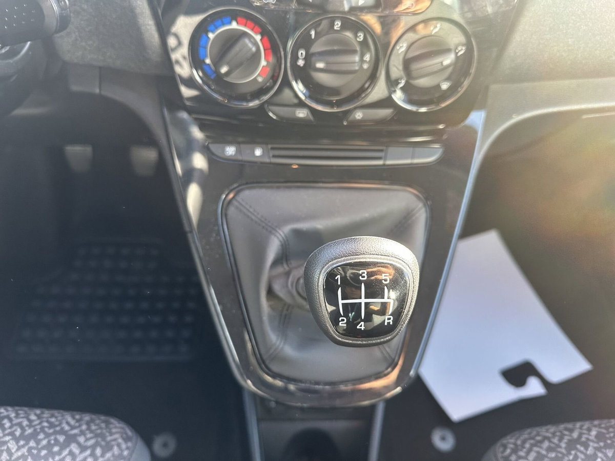 Lancia Ypsilon 1.2 69 CV 5 porte GPL Silver Plus (17)