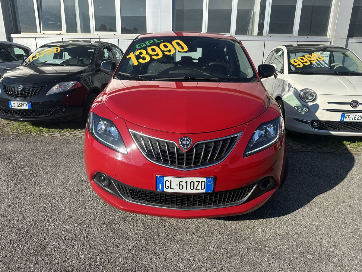 Lancia Ypsilon 1.2 69 CV 5 porte GPL Silver Plus (3)