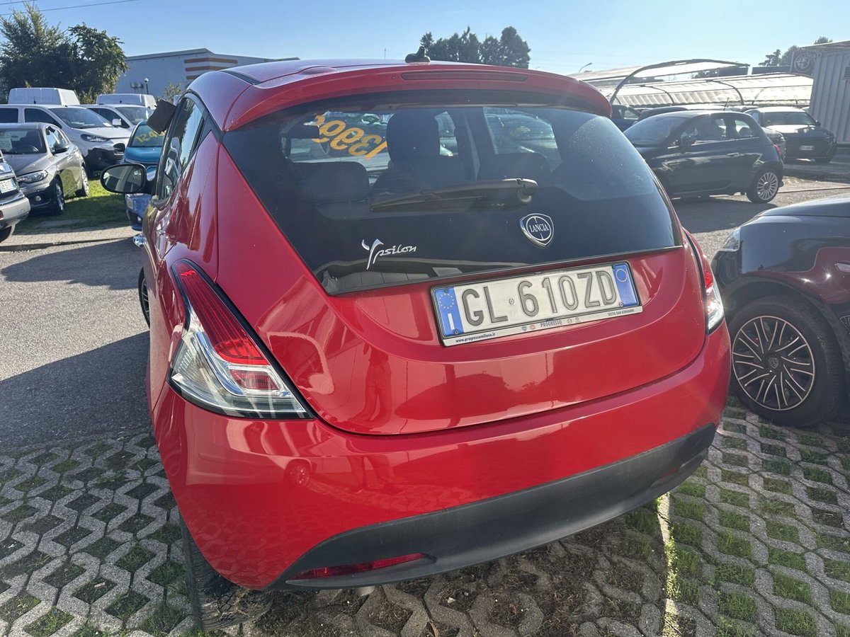 Lancia Ypsilon 1.2 69 CV 5 porte GPL Silver Plus (7)