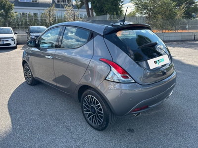 Lancia Ypsilon 1.0 FireFly 5 porte S&S Hybrid Gold Plus (3)