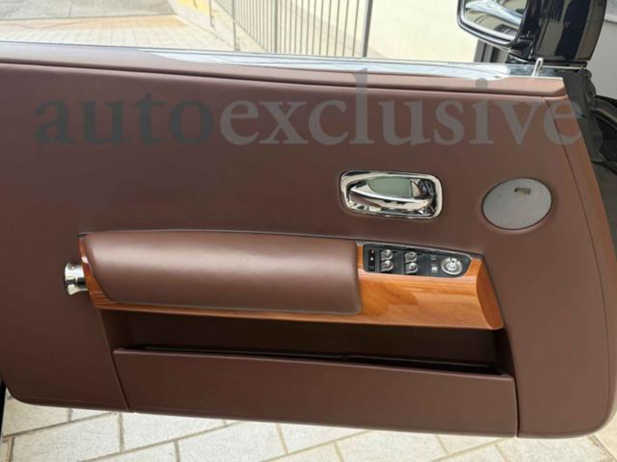 Rolls Royce Phantom Phantom 6.7 Coupè (14)