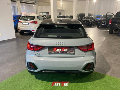 Audi A1 allstreet 30 1.0 tfsi Identity Contrast 116cv (6)