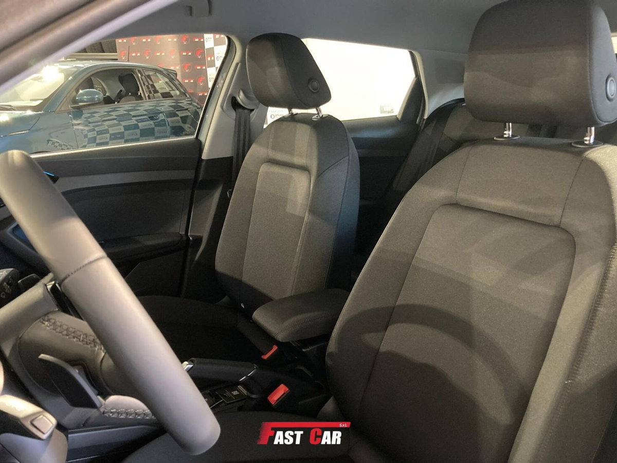 Audi A1 allstreet 30 1.0 tfsi Identity Contrast 116cv (9)