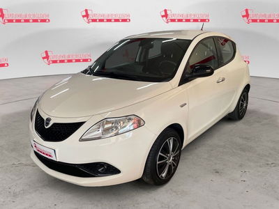 Lancia Ypsilon 1.0 FireFly 5 porte S&S Hybrid Ecochic Gold usata