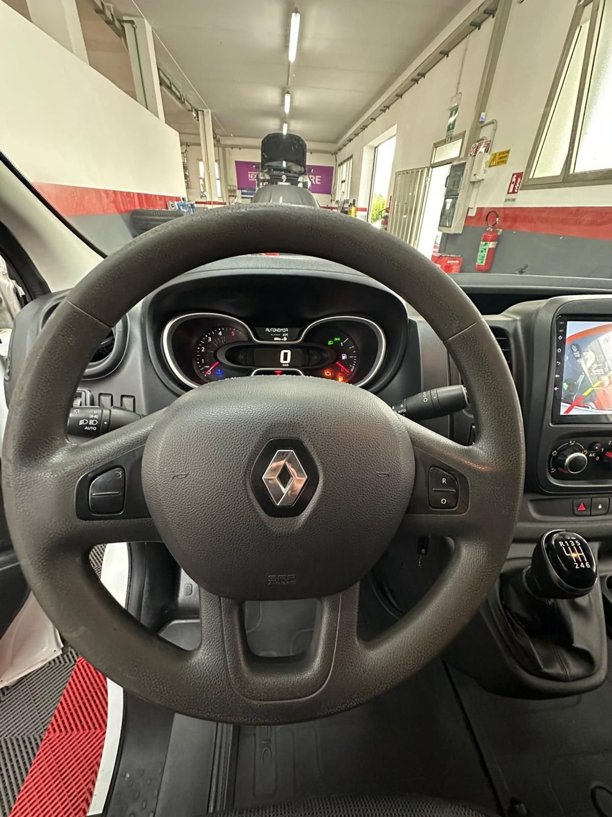 Renault Trafic Furgone T29 2.0 dCi 120CV PC-TN Furgone Ice Plus (15)