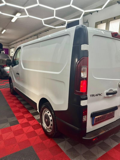 Renault Trafic Furgone T29 2.0 dCi 120CV PC-TN Furgone Ice Plus (6)