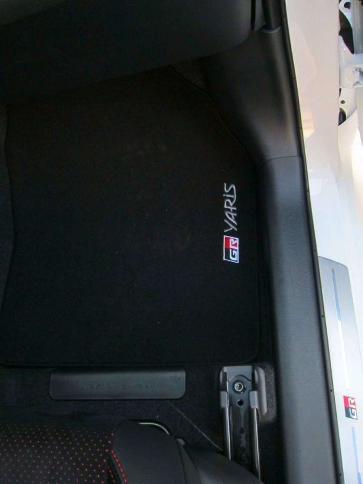 Toyota GR Yaris 1.6 Circuit imt-6 (19)