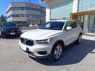 Volvo XC40 T3 Momentum Pro usata