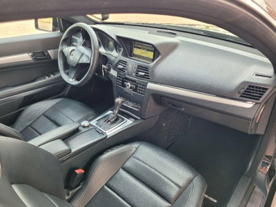 Mercedes-Benz Classe E Coupé 250 CDI Coupé BlueEFFICIENCY Avantgarde (10)
