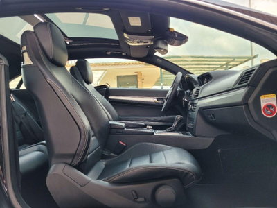 Mercedes-Benz Classe E Coupé 250 CDI Coupé BlueEFFICIENCY Avantgarde (13)