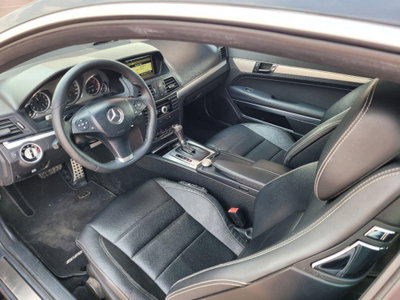 Mercedes-Benz Classe E Coupé 250 CDI Coupé BlueEFFICIENCY Avantgarde (14)