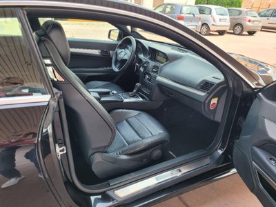 Mercedes-Benz Classe E Coupé 250 CDI Coupé BlueEFFICIENCY Avantgarde (15)