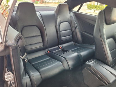 Mercedes-Benz Classe E Coupé 250 CDI Coupé BlueEFFICIENCY Avantgarde (19)