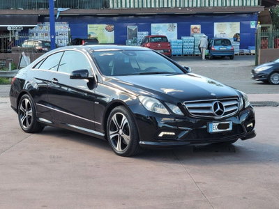 Mercedes-Benz Classe E Coupé 250 CDI Coupé BlueEFFICIENCY Avantgarde (3)