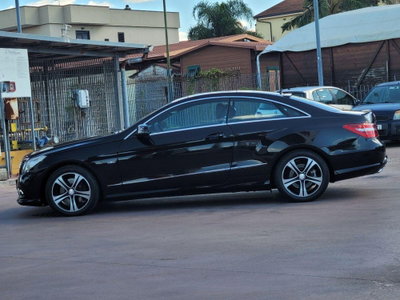 Mercedes-Benz Classe E Coupé 250 CDI Coupé BlueEFFICIENCY Avantgarde (5)