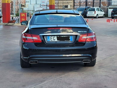 Mercedes-Benz Classe E Coupé 250 CDI Coupé BlueEFFICIENCY Avantgarde (8)