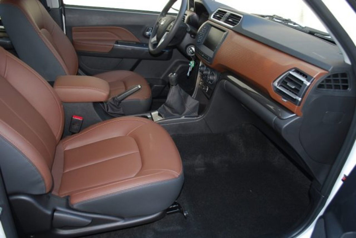 Great Wall Steed Pick-up Steed 6 2.4 Ecodual 4WD Premium (6)