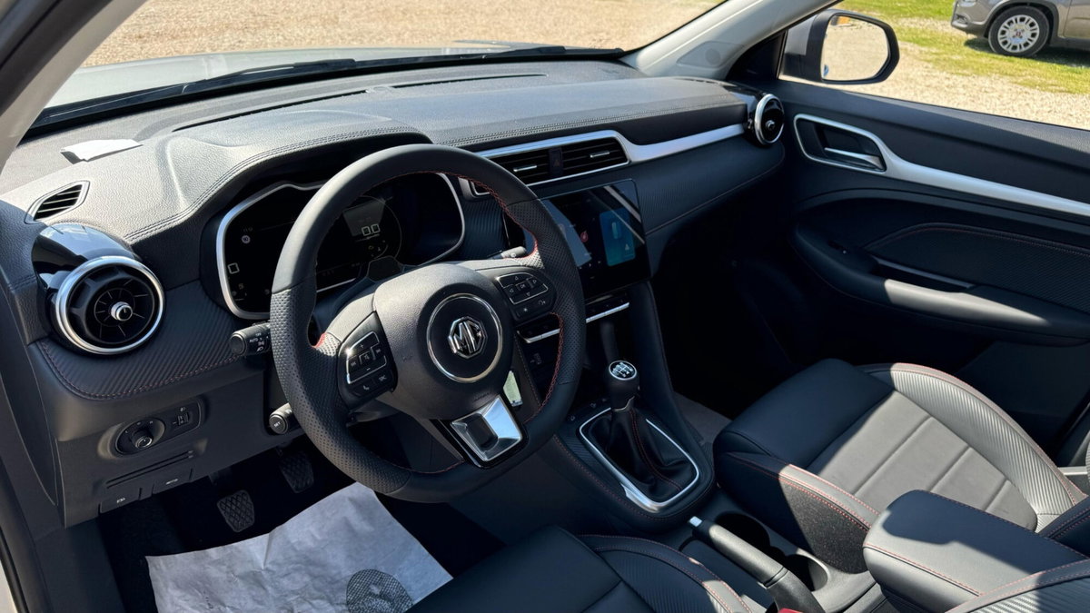 Mg ZS 1.5 Classic Luxury (11)