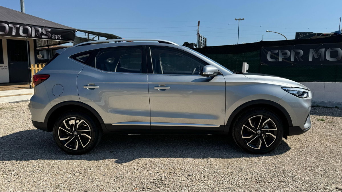 Mg ZS 1.5 Classic Luxury (2)