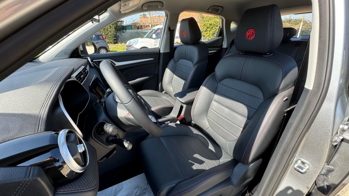 Mg ZS 1.5 Classic Luxury (9)