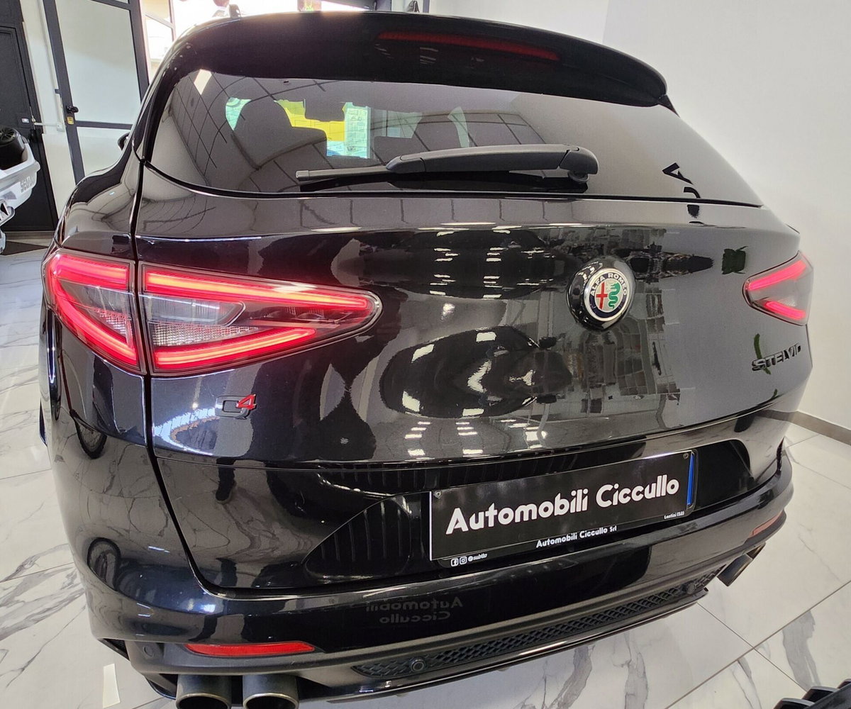 Alfa Romeo Stelvio Stelvio 2.9 Bi-Turbo V6 510 CV AT8 Quadrifoglio (10)
