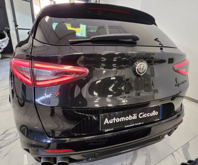 Alfa Romeo Stelvio Stelvio 2.9 Bi-Turbo V6 510 CV AT8 Quadrifoglio (10)