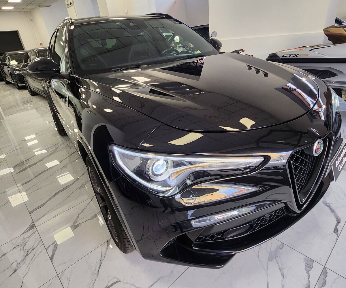 Alfa Romeo Stelvio Stelvio 2.9 Bi-Turbo V6 510 CV AT8 Quadrifoglio (12)