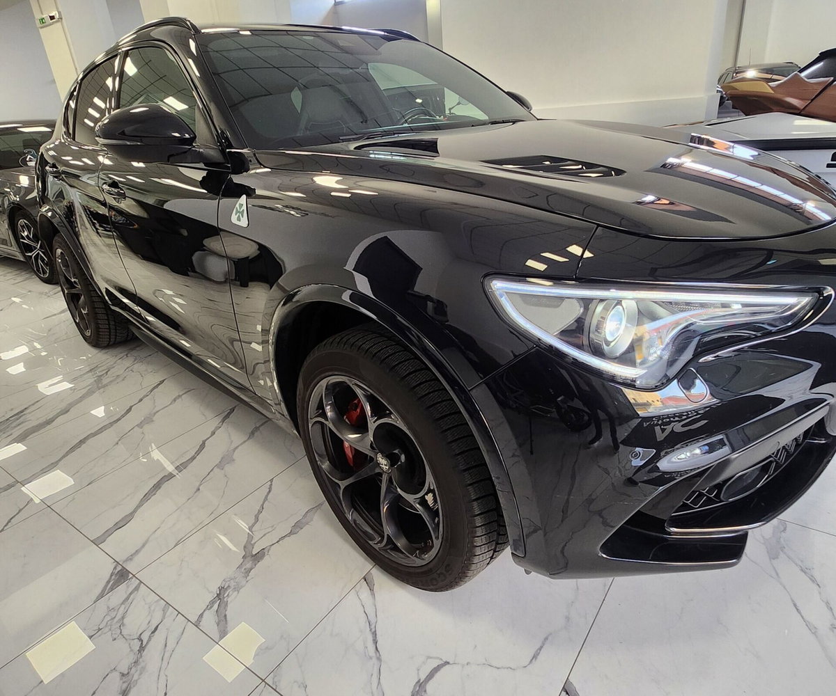 Alfa Romeo Stelvio Stelvio 2.9 Bi-Turbo V6 510 CV AT8 Quadrifoglio (13)