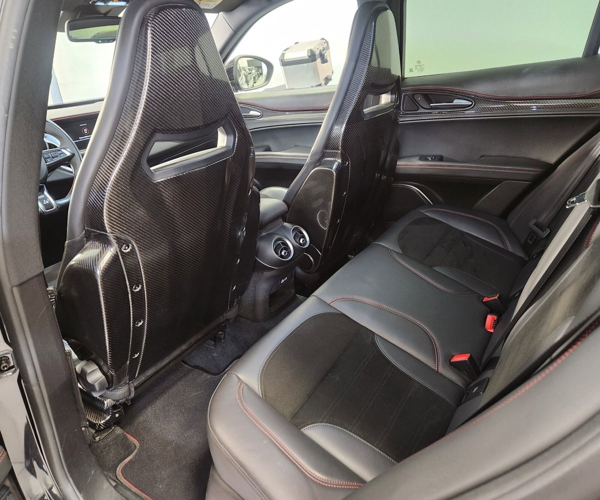 Alfa Romeo Stelvio Stelvio 2.9 Bi-Turbo V6 510 CV AT8 Quadrifoglio (15)