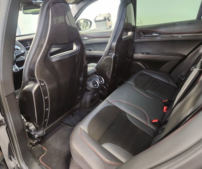 Alfa Romeo Stelvio Stelvio 2.9 Bi-Turbo V6 510 CV AT8 Quadrifoglio (15)