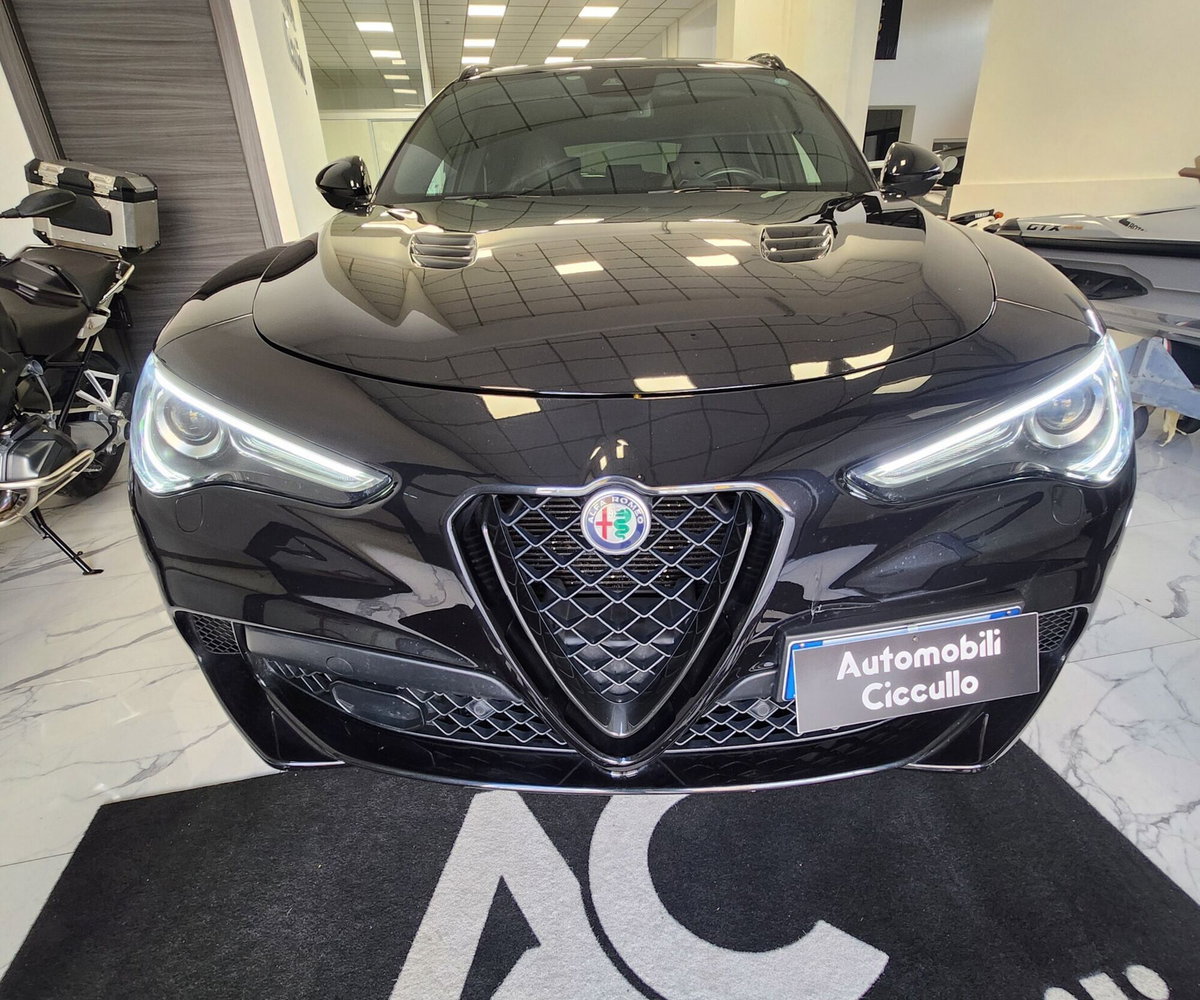 Alfa Romeo Stelvio Stelvio 2.9 Bi-Turbo V6 510 CV AT8 Quadrifoglio (2)