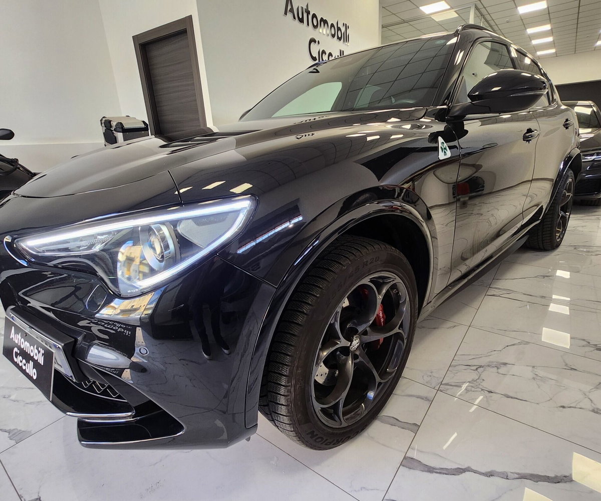Alfa Romeo Stelvio Stelvio 2.9 Bi-Turbo V6 510 CV AT8 Quadrifoglio (4)