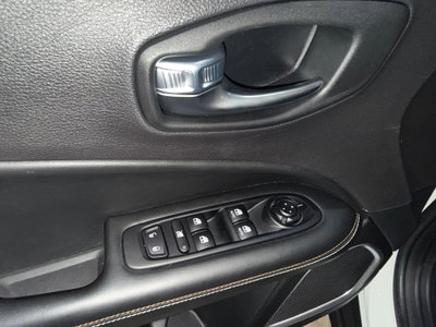 Jeep Compass 1.6 Multijet II 2WD Longitude (14)